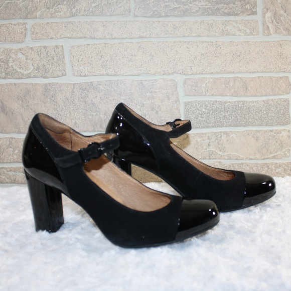 clarks indigo black pumps